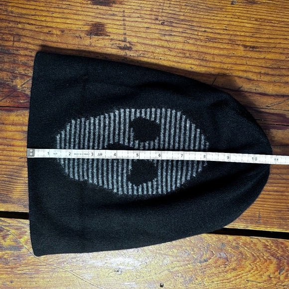 Autumn Cashmere Reversible Feeder Stripe Skull Hat - Picture 5 of 5